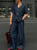 Set da 2 pezzi: Camicia in denim lavaggio scuro con scollo a V e vestibilità morbida, maniche corte, e pantaloni morbidi