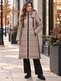 Cappotto invernale casual lungo da donna con cappuccio imbottito, dettagli con cerniera e fodera calda, perfetto per autunno e inverno